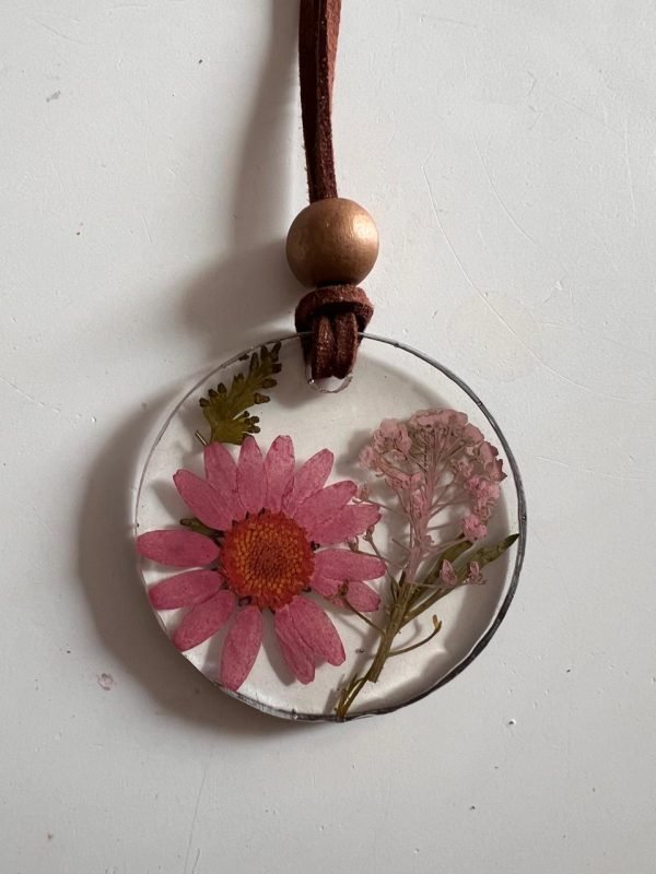 Collares de Resina con Flores - Imagen 2
