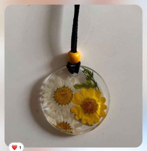Collares de Resina con Flores - Imagen 5