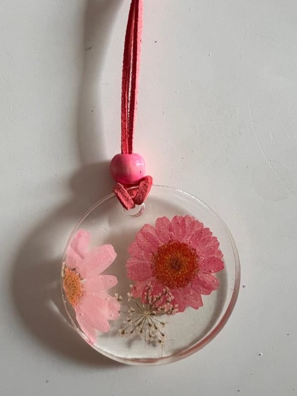 Collares de Resina con Flores - Imagen 10