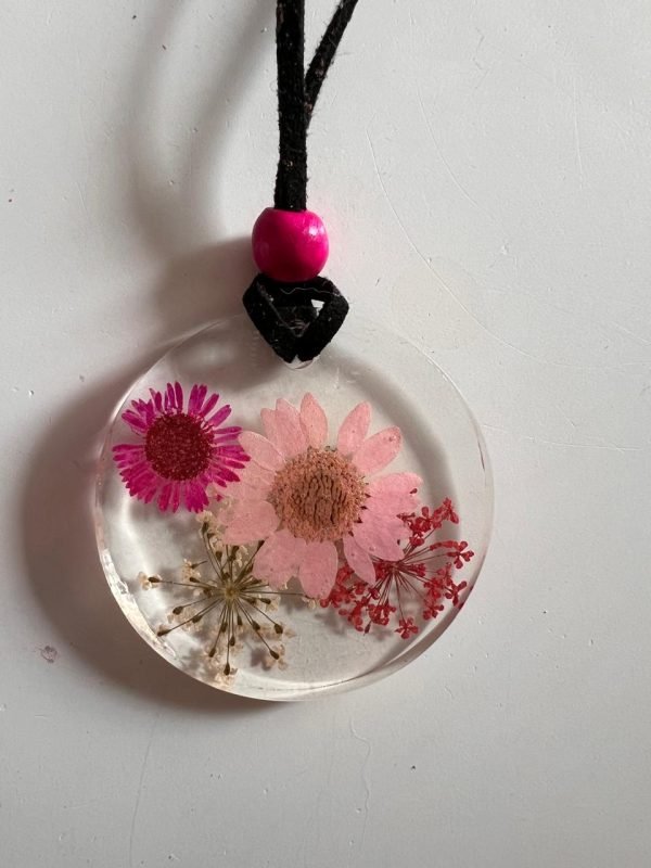 Collares de Resina con Flores - Imagen 6