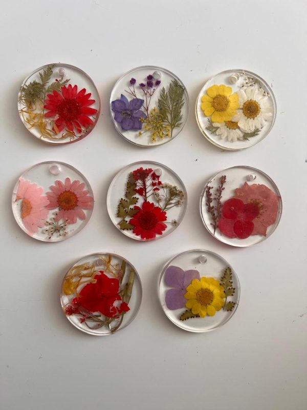 Collares de Resina con Flores - Imagen 8